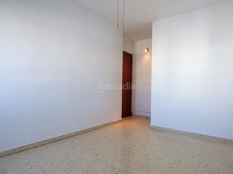 Foto f3a56c7f-1452-4f95-af0a-06d30eece704. Rent flat in Camposoto - Gallineras San Fernando