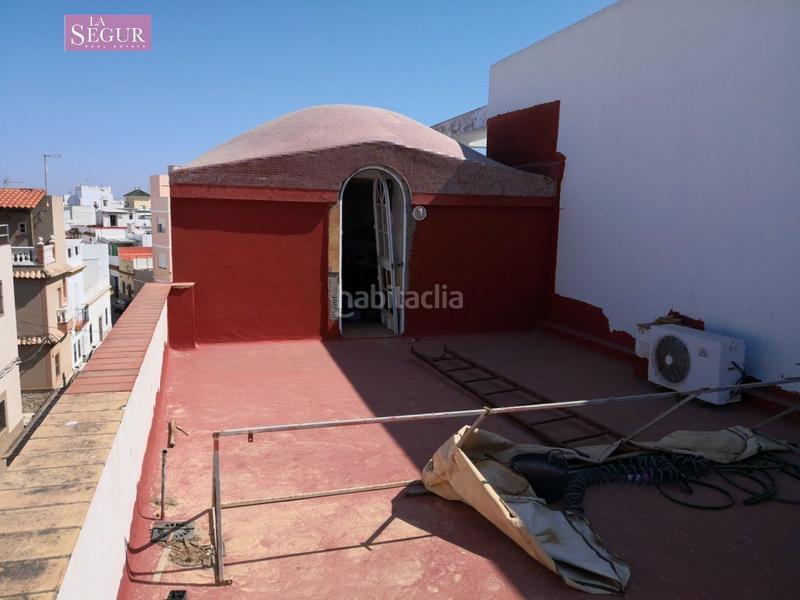 Foto e585deae-34f4-43bf-8462-a78b01798efb. Edificio  con múltiples opciones en Barbate Barbate