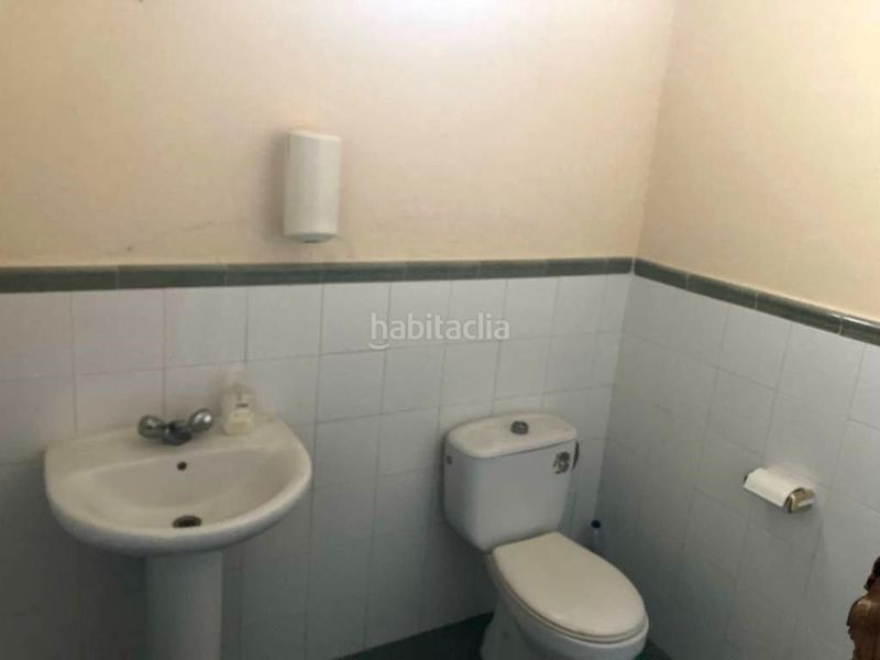 Foto d5ecd4e9-cbc4-4f8d-8706-b10f648835f8. Local comercial a Benalup
