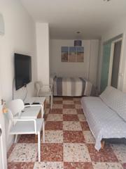 Locale commerciale in Barbate. Venta negocio en activo y dos apartamento con entrada individual
