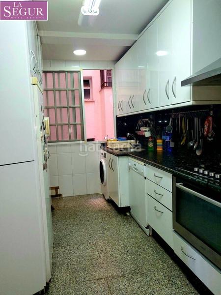 Foto 637ca627-5818-465a-b2dc-dd4a2e7cb96d. Piso amplio piso en paseo marítimo en Paseo Marítimo - San José - La Laguna Cádiz