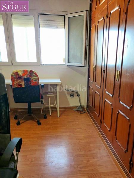 Foto 9e6b6af1-68bb-40f0-88be-e5133125b437. Piso amplio piso en paseo marítimo en Paseo Marítimo - San José - La Laguna Cádiz