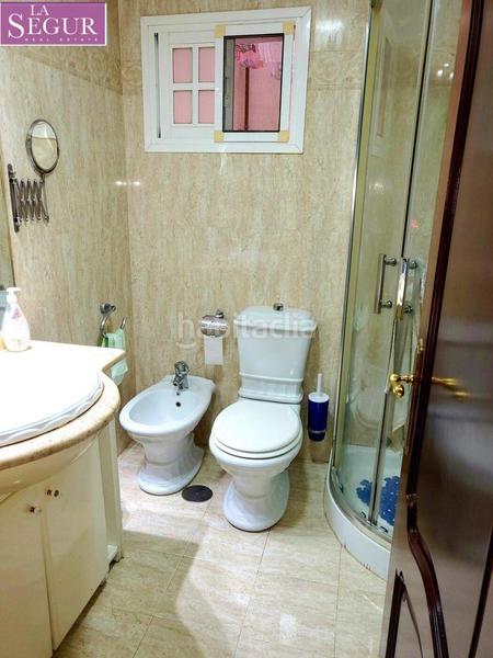 Foto ae1db5f1-ccf2-402e-90e7-fffc9bc0616a. Piso amplio piso en paseo marítimo en Paseo Marítimo - San José - La Laguna Cádiz