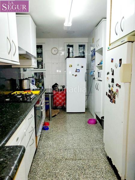 Foto eb39fb57-5641-4064-be4f-ff1d123006d3. Piso amplio piso en paseo marítimo en Paseo Marítimo - San José - La Laguna Cádiz