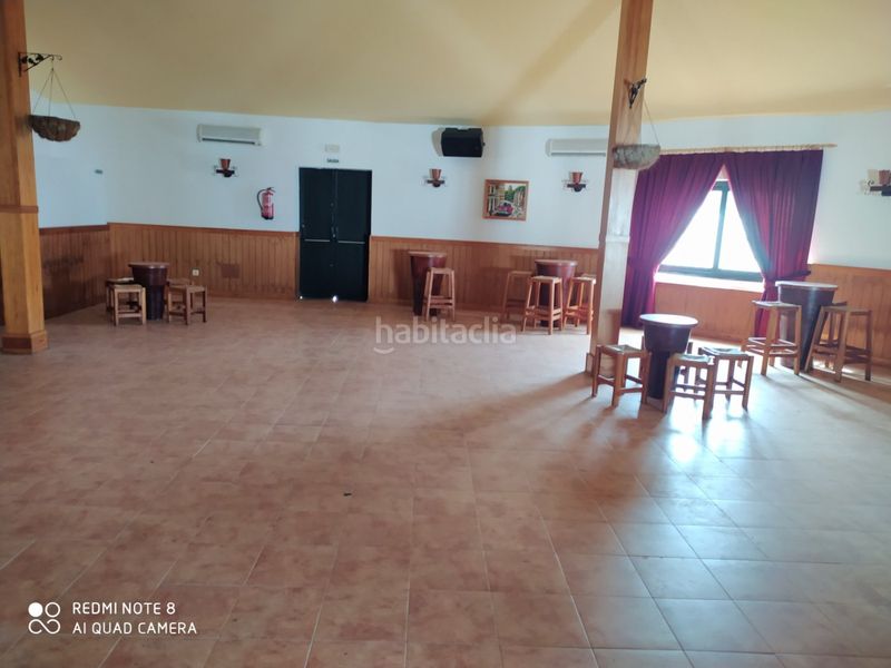 Foto dcaadffd-b73c-4fcd-8fd4-e134189a72fe. Local comercial estupendo negocio en Los Caños de Meca en Barbate
