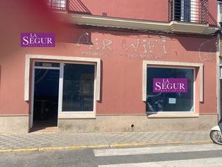 Oficina a La Banda - Campo de Fútbol. Local comercial en zona centrica de chiclana