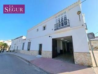 Maison à Medina - Sidonia. Magnifica oportunidad de vivienda y comercio
