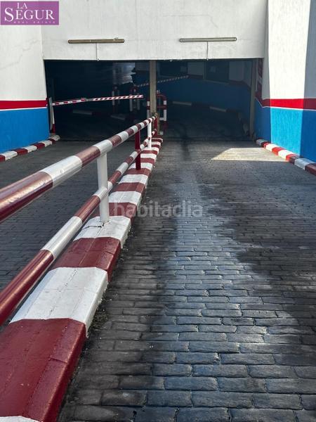 Foto d79846a8-534b-425b-b422-6d023864a455. Posto auto in Paseo Marítimo - San José - La Laguna Cádiz