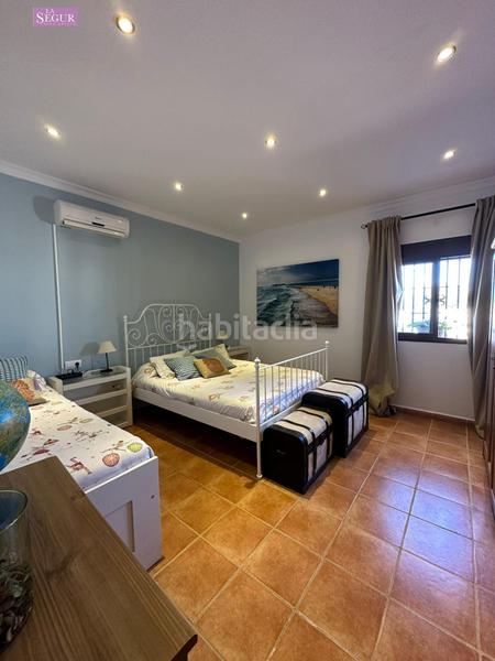 Foto 1c97f11d-d305-4ed5-a5fc-09de4f692b66. Chalet avec piscine dans Barrio Nuevo Conil de la Frontera