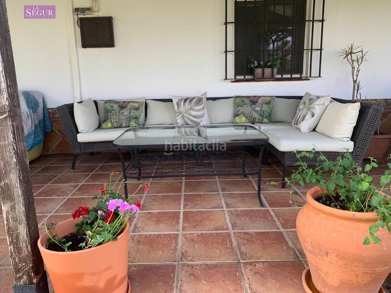 Foto 35c7e0ff-baa2-4ff2-ba4c-8d96f33c3279. Chalet avec piscine dans Barrio Nuevo Conil de la Frontera