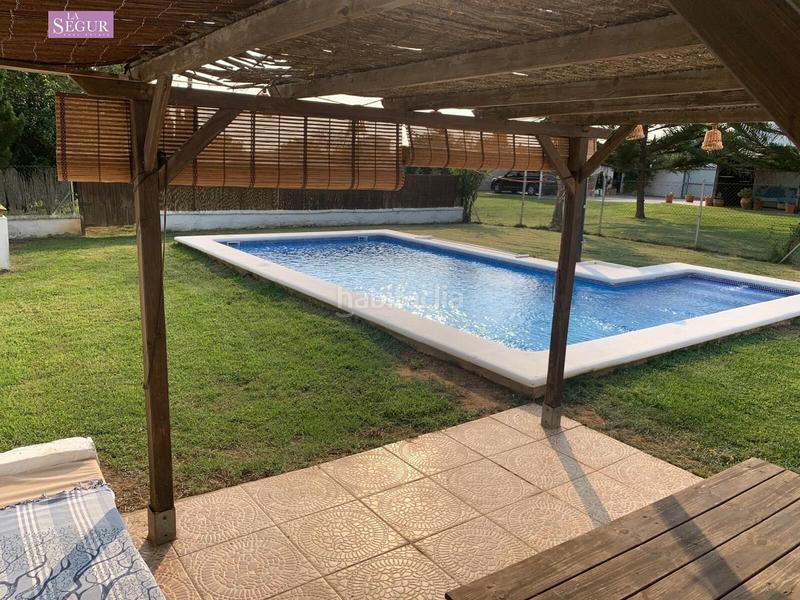 Foto 360d4a78-d493-4fde-85b7-83840665efaa. Chalet avec piscine dans Barrio Nuevo Conil de la Frontera