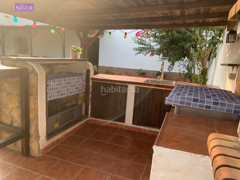 Foto 4e8c6854-ff3f-43d8-8263-cdd2314dbfc0. Chalet avec piscine dans Barrio Nuevo Conil de la Frontera