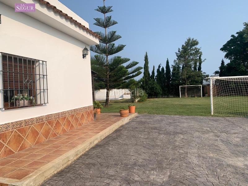 Foto 8f4f96d6-2838-4574-adb7-12d092a1608a. Chalet avec piscine dans Barrio Nuevo Conil de la Frontera