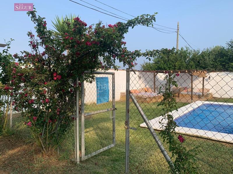 Foto ca5c27c2-16c5-442a-a1aa-3c505277275b. Chalet avec piscine dans Barrio Nuevo Conil de la Frontera