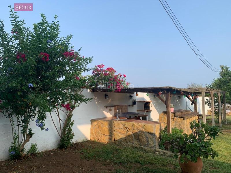 Foto d9f2c439-27fe-4eba-b486-60e36272c04a. Chalet avec piscine dans Barrio Nuevo Conil de la Frontera