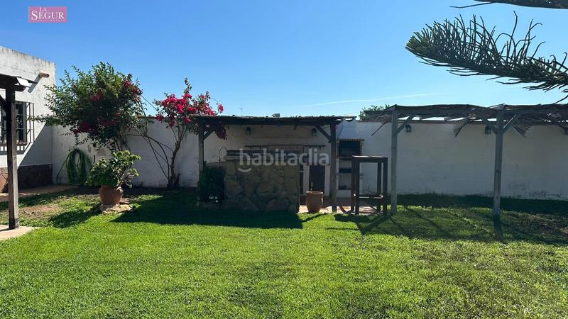 Foto e3adcf85-e9cb-4dd5-ba23-7e8a2ec28bf0. Chalet avec piscine dans Barrio Nuevo Conil de la Frontera