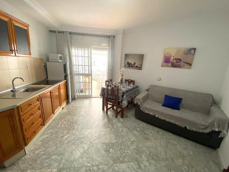 Foto ac2d7e6a-e839-4df2-b380-d3a269f9e4e1. Piso apartamento primera linea de playa en Barbate Barbate