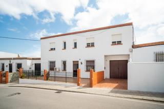 Xalet a Vejer. Casa independiente en centro