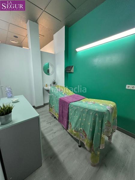 Foto 40de7d40-ed70-4967-8306-1bdc08d1cc59. Local comercial local en venta centro historico en Cádiz