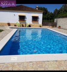 Chalet à Medina - Sidonia. Bonito chalet con terreno para disfrutar!!!