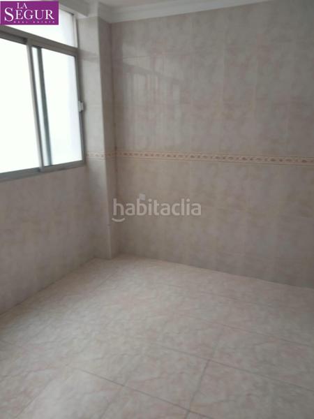 Foto ecb62a8d-8151-45f7-9c72-b65ece98e489. Appartamento in astilleros - la paz - loreto - el corte inglés Cádiz