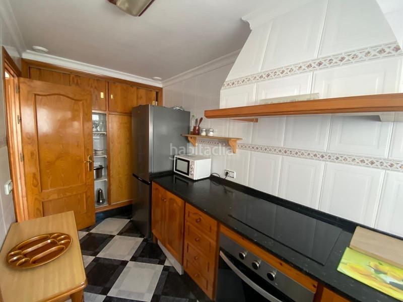 Foto f50cff4b-30af-4b8f-bbb6-797140ace130. Piso vivienda en primera linea de playa frontal en Barbate
