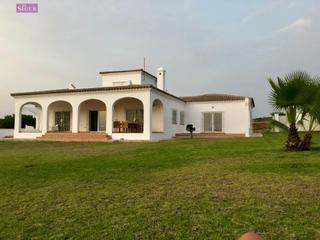 Xalet a Barrio Nuevo. Chalet con terreno en conil