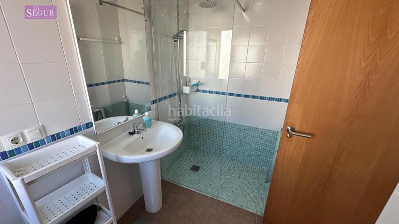 Foto 08927945-dd7e-4081-aa4c-54da37ef9381. Casa adossada amb aparcament piscina a Conil Conil de la Frontera