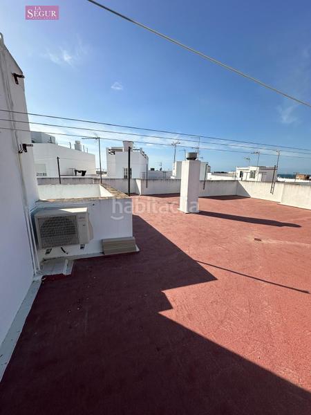 Foto 06be13d7-87a5-41df-8c5b-4742c6a838ff. Piso  en Conil en Conil Conil de la Frontera