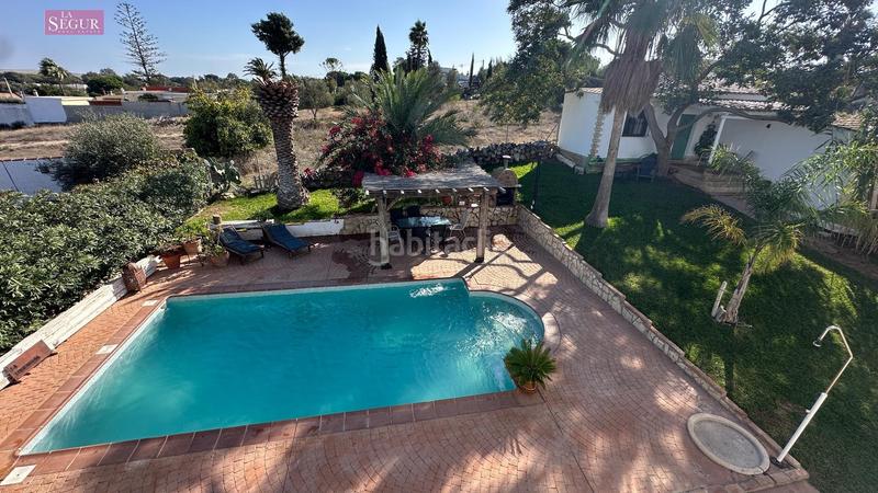 Foto 3f6d01ff-b917-41bf-b514-e800fd95d539. Chalet avec chauffage parking piscine dans Los Franceses - La Vega Chiclana de la Frontera