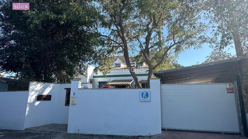 Foto 46d14c90-3f0b-4364-aa63-52ca9195c28d. Chalet avec chauffage parking piscine dans Los Franceses - La Vega Chiclana de la Frontera