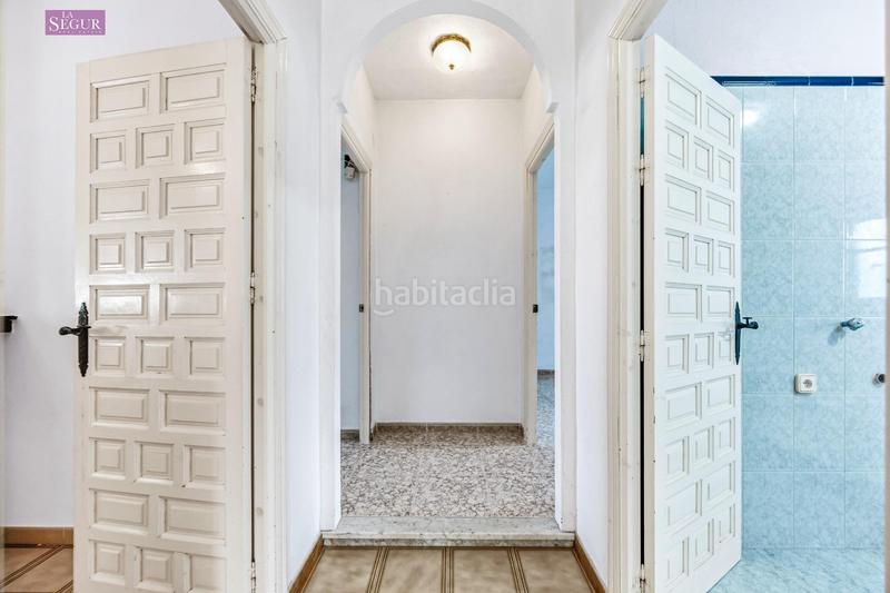 Foto ac2b9d19-4c93-433e-ad0e-c5d8915d2472. Casa con parcheggio in Las Lagunas - Campano Chiclana de la Frontera