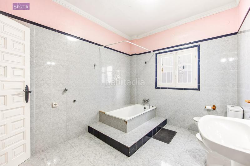 Foto be9151ac-7571-4b72-98ca-ffd47f533c72. Casa con parcheggio in Las Lagunas - Campano Chiclana de la Frontera