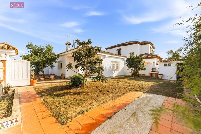 Foto c530ffaf-ded2-4ad4-b5d4-f5169f86c5c5. Casa con parcheggio in Las Lagunas - Campano Chiclana de la Frontera