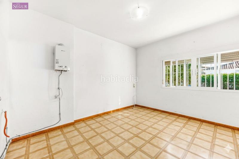 Foto ee159996-9c27-4d28-86e1-4f202e884df9. Casa con parcheggio in Las Lagunas - Campano Chiclana de la Frontera