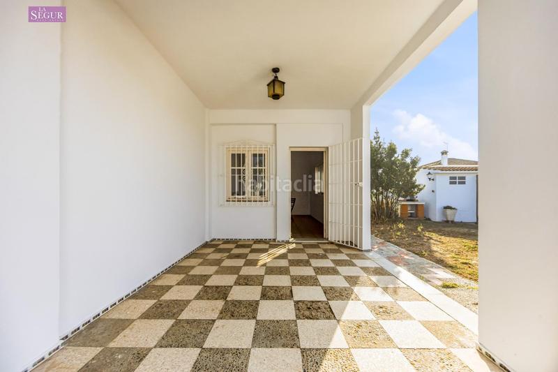 Foto fc9dc30b-c48a-4e5e-b3bc-873c35d1ae09. Casa con parcheggio in Las Lagunas - Campano Chiclana de la Frontera