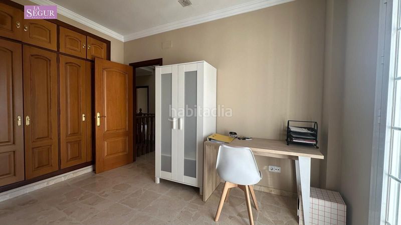 Foto 48ce1483-56e1-4919-b5da-f525d0d885e0. Casa amb aparcament a Conil Conil de la Frontera