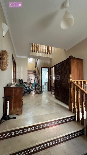 Foto b16a5fb3-de8a-4f71-a052-3f56b7a12786. Casa amb aparcament a Conil Conil de la Frontera