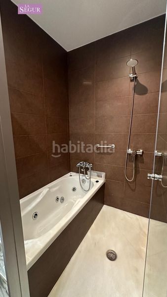 Foto 4c303406-9bd5-423d-a80a-1cdd939b7ffd. Dúplex amb aparcament a Conil Conil de la Frontera