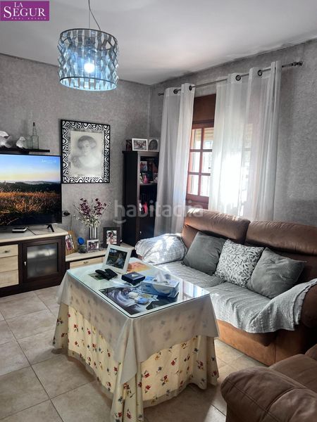 Foto f759b38e-dc37-4892-b3bb-165a6aa9b962. Casa a Benalup