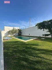 Maison jumelée à Conil. Adosado en conil