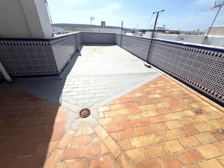 Haus in Barbate. Venta vivienda amplia en barbate
