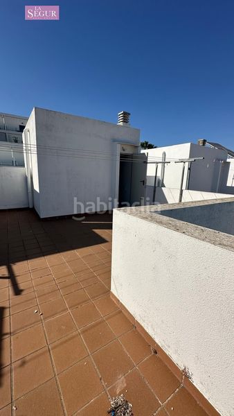 Foto 064f4ede-b053-4907-969e-5e3a3408d07e. Casa adossada amb aparcament piscina a Conil Conil de la Frontera