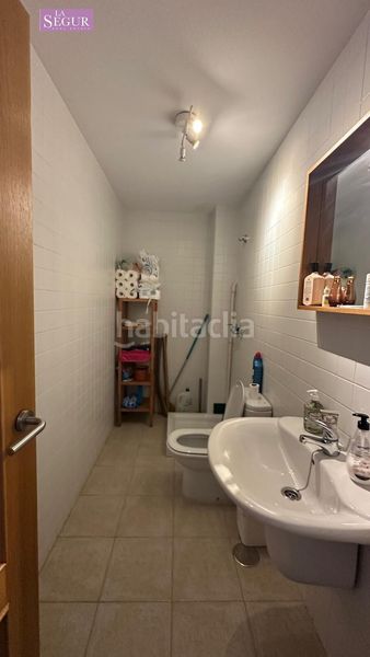 Foto 1d3a9aed-051d-4409-8c0c-f0d7ebb32983. Casa adossada amb aparcament piscina a Conil Conil de la Frontera
