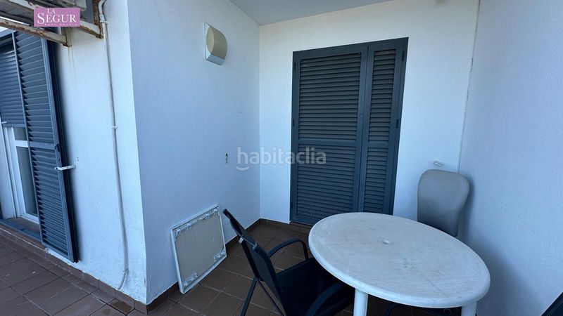 Foto 6f3a0aff-fef3-4c96-8497-502608d9ec8e. Casa adossada amb aparcament piscina a Conil Conil de la Frontera