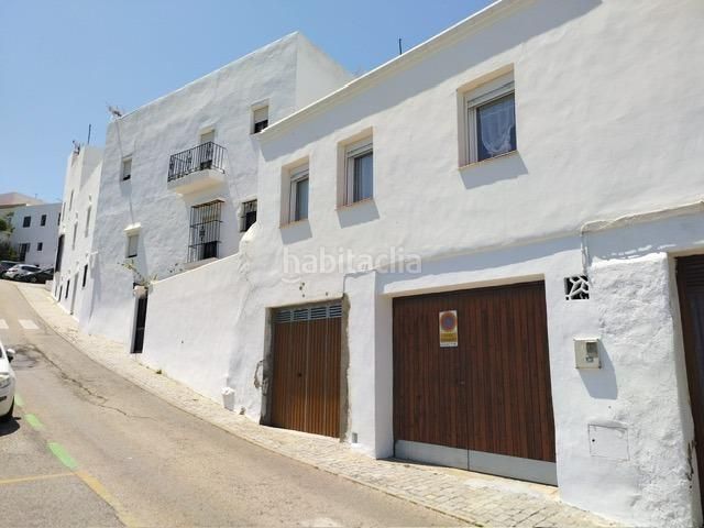 Foto 05ceac10-cac3-4d07-af53-341f125ca855. Aparcament cotxe a Vejer Vejer de la Frontera