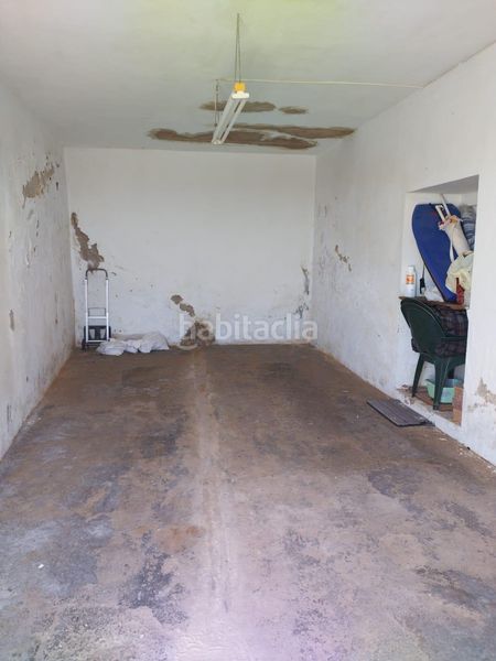 Foto 1f1b826f-5bcb-4e85-8d92-2ceabe33e7ac. Aparcament cotxe a Vejer Vejer de la Frontera