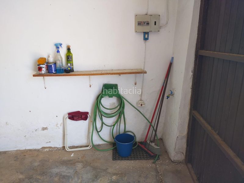 Foto dcf3e1a2-c5a2-48c4-a9bc-e0056ba44b1a. Aparcament cotxe a Vejer Vejer de la Frontera