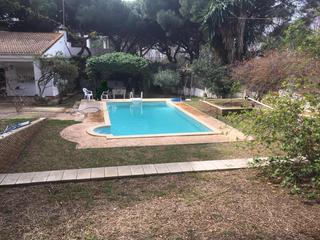 Xalet a Los Franceses - La Vega. Chalet urbano con piscina en el pinar de los franceses