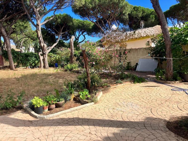 Foto badd85ff-d703-49a8-8fb9-0ab4c777e0d1. Chalet in La Barrosa Chiclana de la Frontera